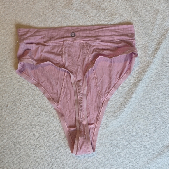 🍑Lululemon UnderEase Pink High-Waisted Ribbed Thong🍑 - Picture 5 of 5